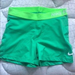 Nike pro